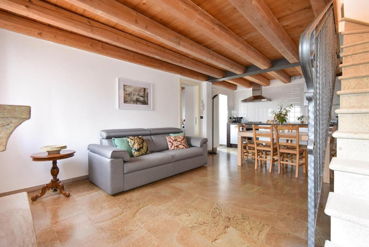 Calaone Wondeful Duplex Apartment Con Parcheggio X4 Baone Exterior photo
