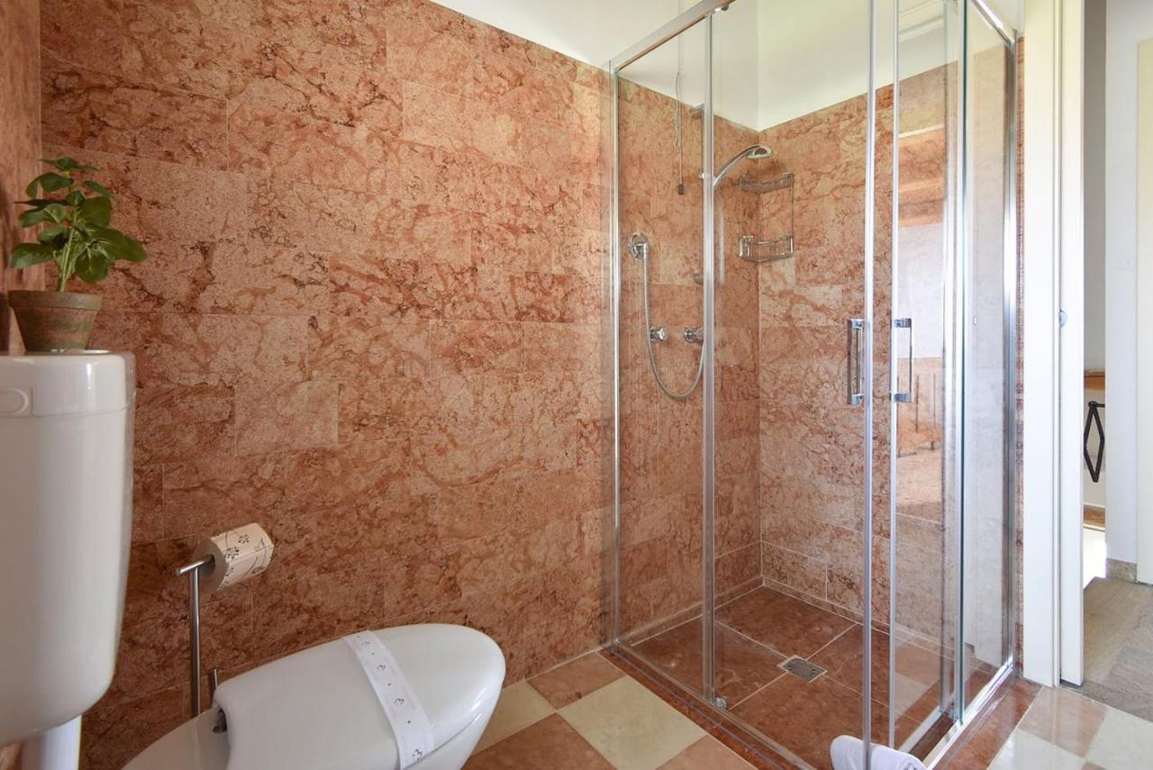 Calaone Wondeful Duplex Apartment Con Parcheggio X4 Baone Exterior photo